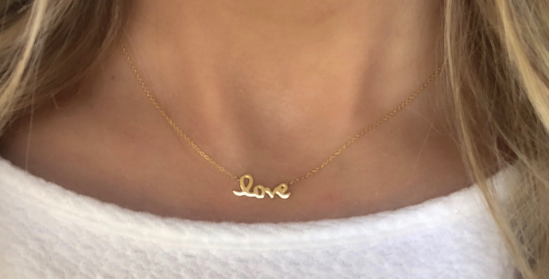 SCRIPT LOVE NECKLACE