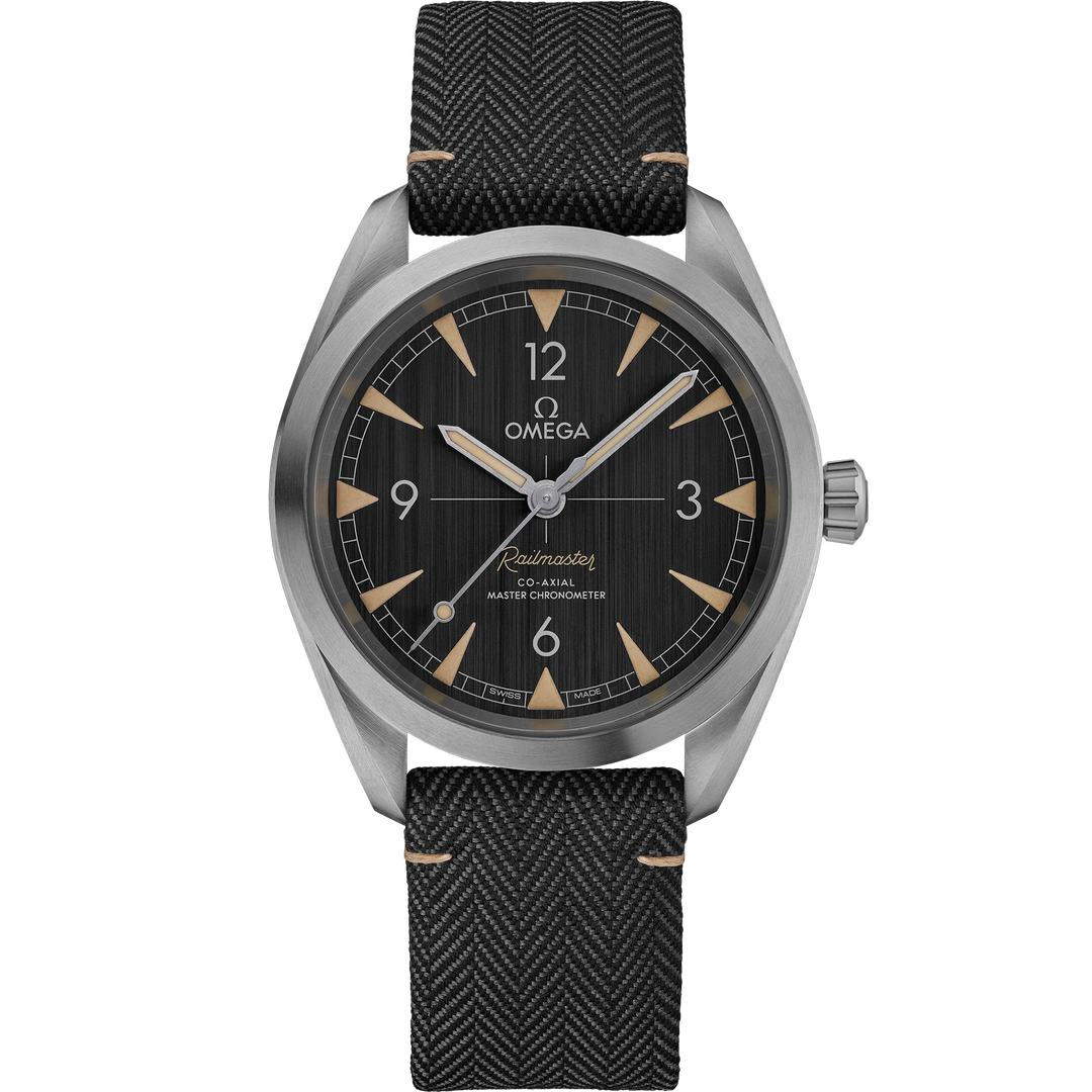 Omega Seamaster Railmaster 40 mm, steel on coated nylon fabric strap