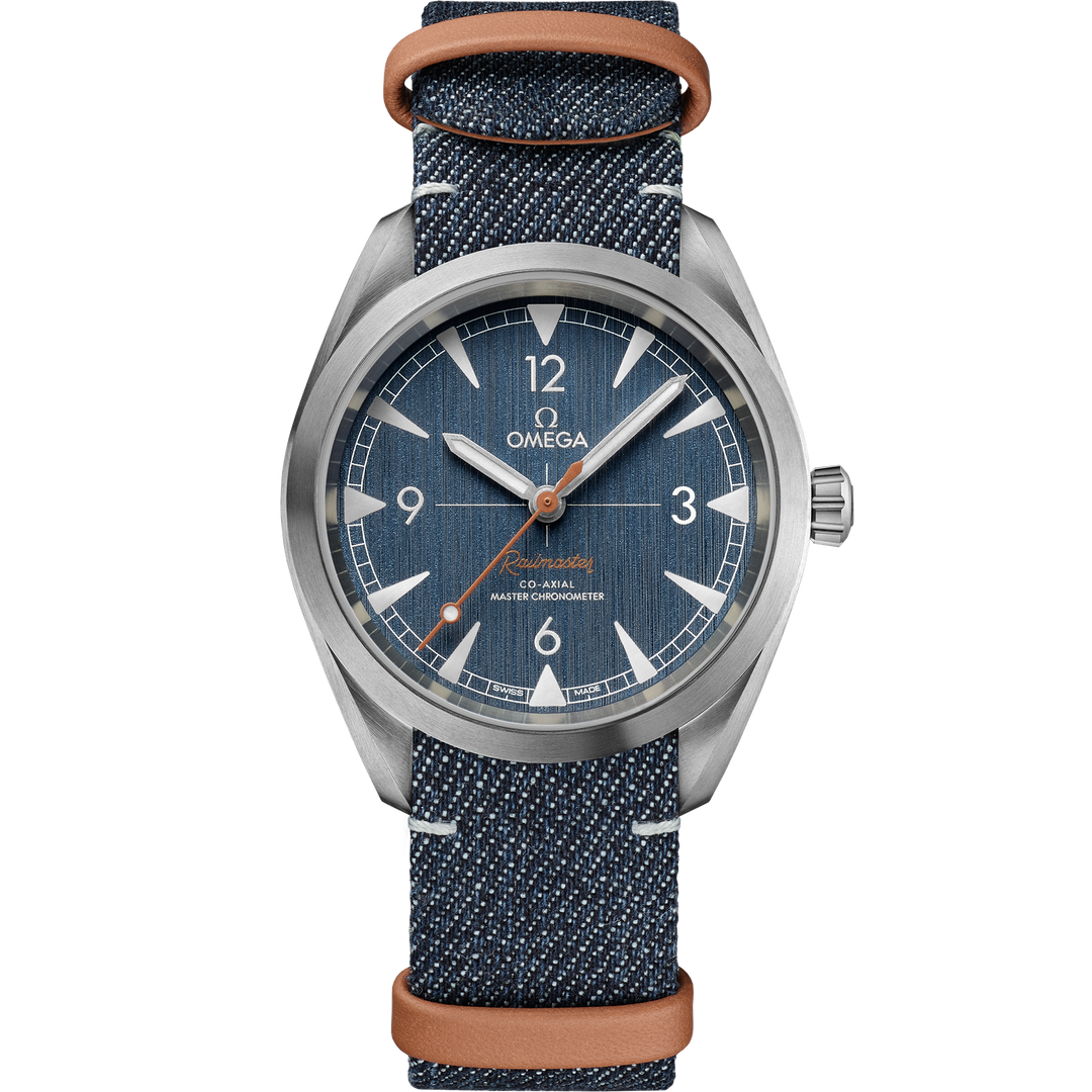 Omega Seamaster Railmaster 40 mm, steel on NATO strap